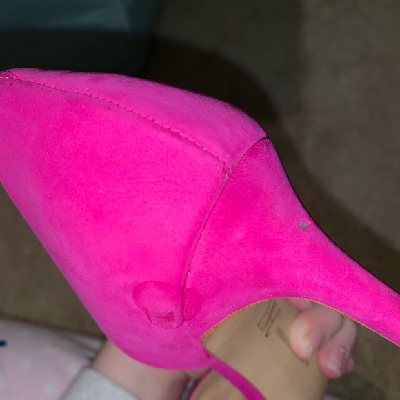 Hot pink heels - Picture 4 of 5